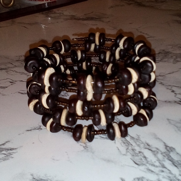 5 layer Memory Wire Bracelet - Picture 5 of 6